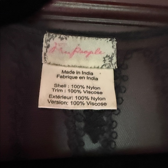 Black/pink/red FP fringe Kimono - Picture 3 of 4